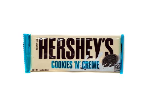 Imagen de CHOCOLATE HERSHEYS BLANCO COOKIES N CREAM EN BARRA 43 g 